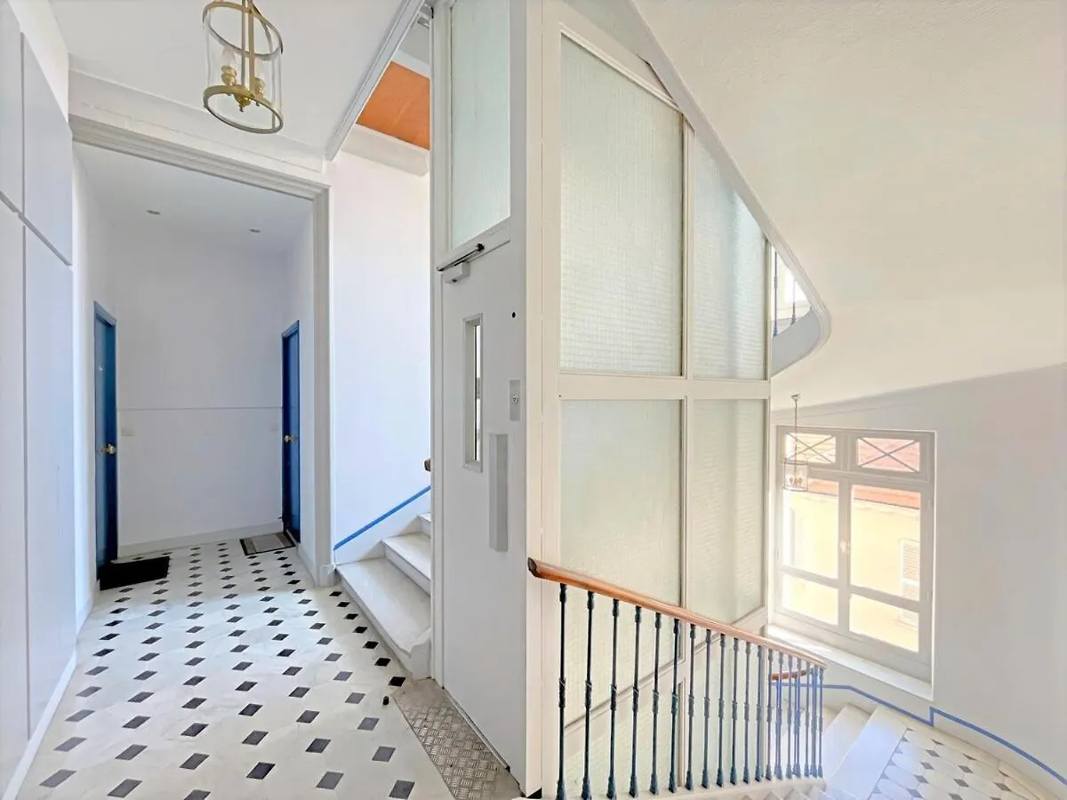 Iris Apartment Backcroisette Cannes