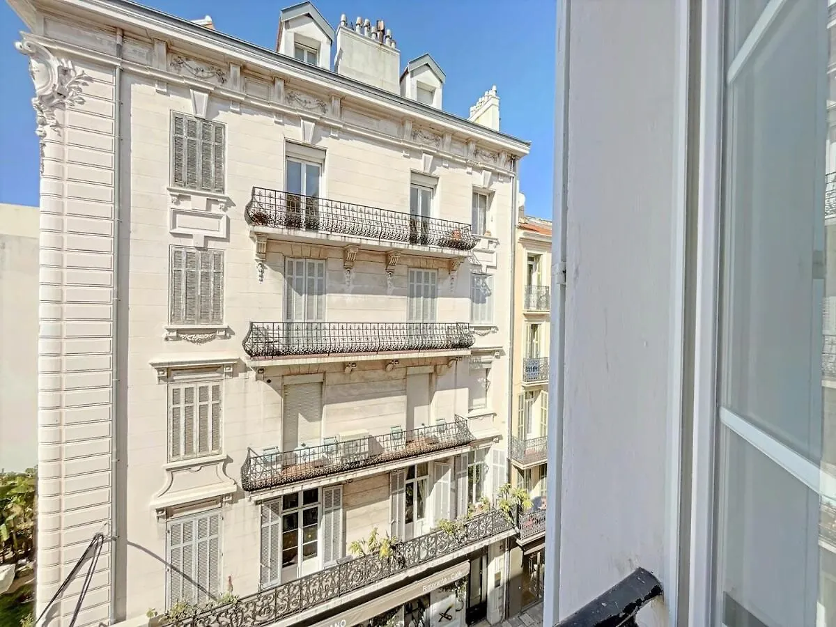 Iris Apartment Backcroisette Cannes